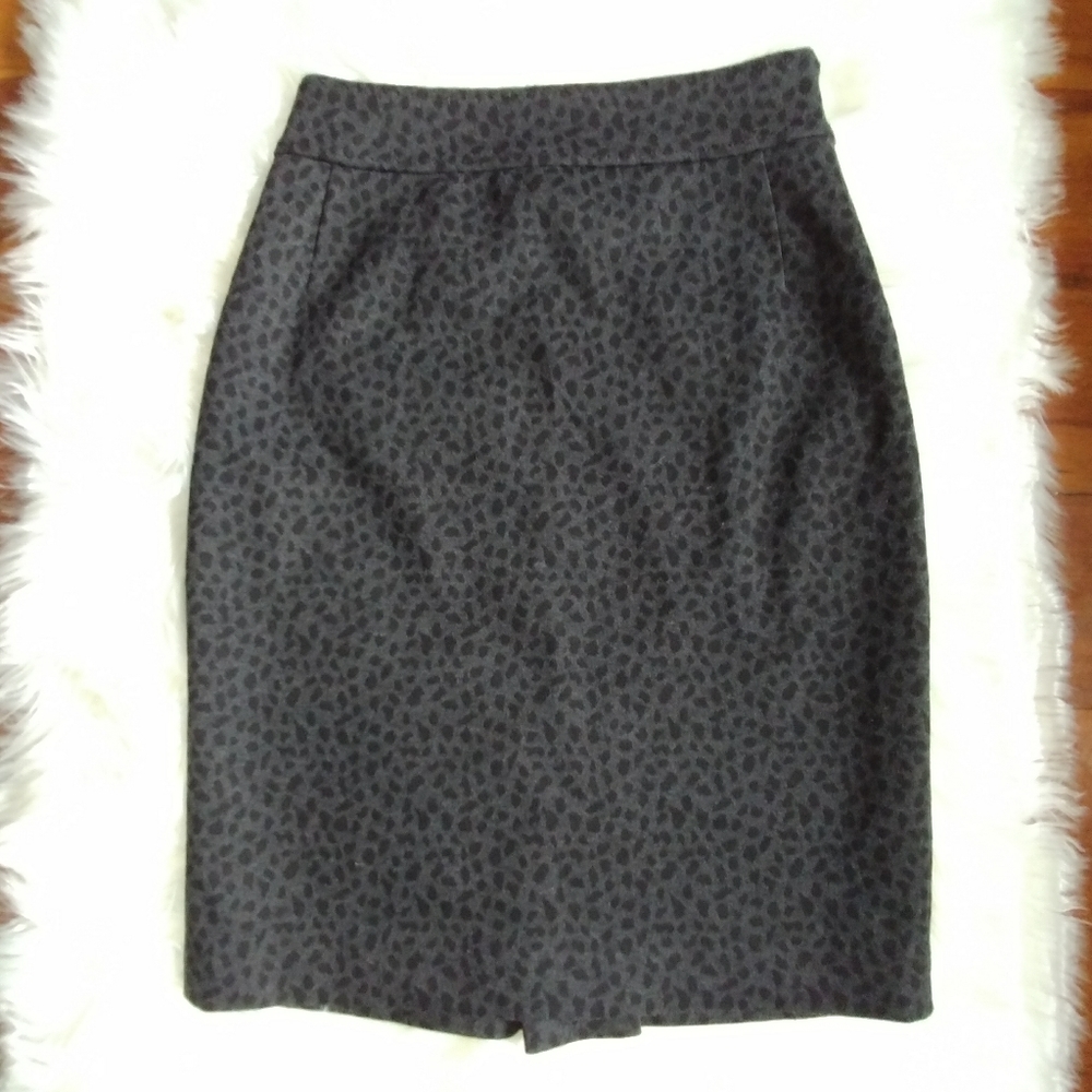 Black & Grey Cheetah Print Skirt Size 4